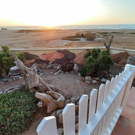 Huisie Langs Die See Swakopmund Exterior photo