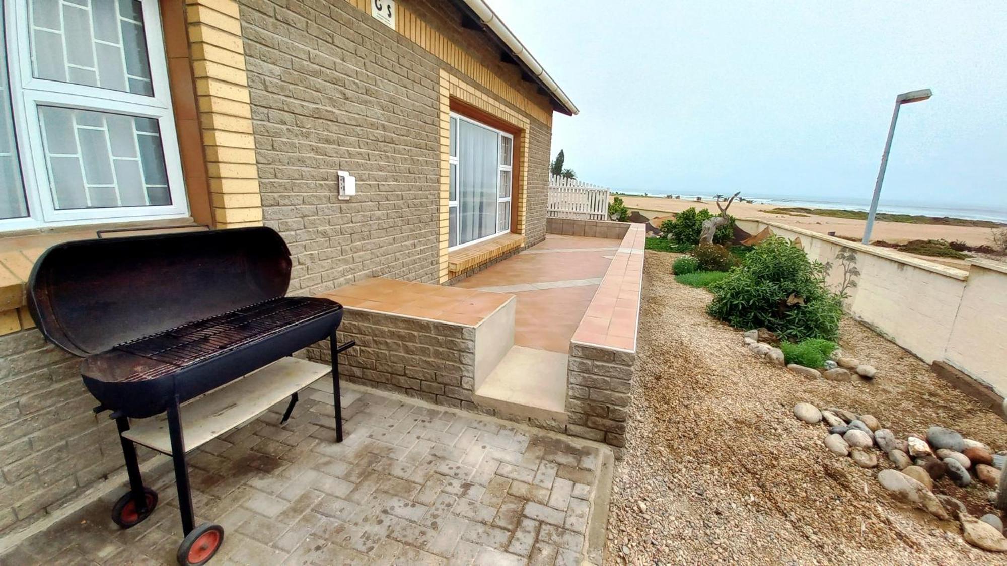 Huisie Langs Die See Swakopmund Exterior photo